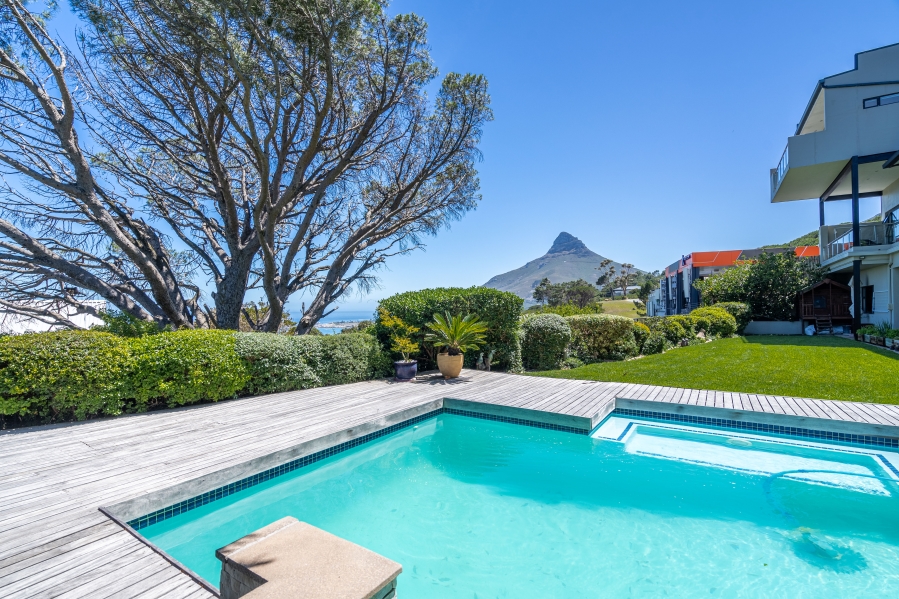 6 Bedroom Property for Sale in Camps Bay Western Cape